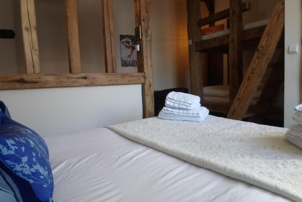 La Grange De Pimberty - Beautiful Apartments 27 Miles From Geneva Vailly Extérieur photo