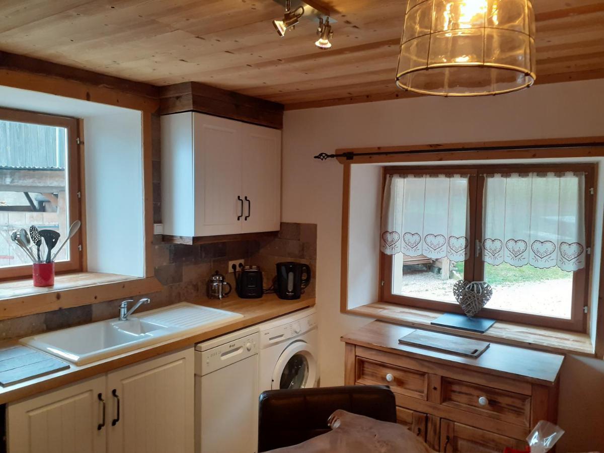 La Grange De Pimberty - Beautiful Apartments 27 Miles From Geneva Vailly Extérieur photo