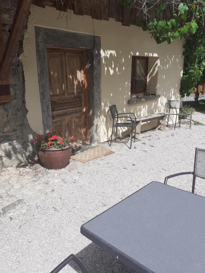 La Grange De Pimberty - Beautiful Apartments 27 Miles From Geneva Vailly Extérieur photo