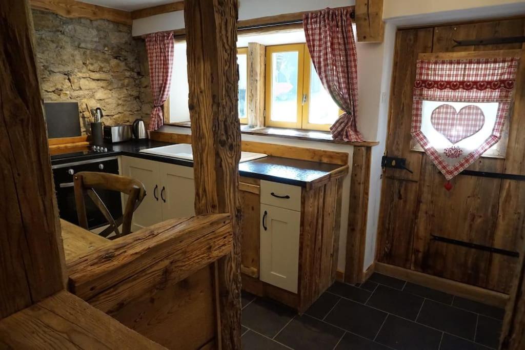 La Grange De Pimberty - Beautiful Apartments 27 Miles From Geneva Vailly Extérieur photo